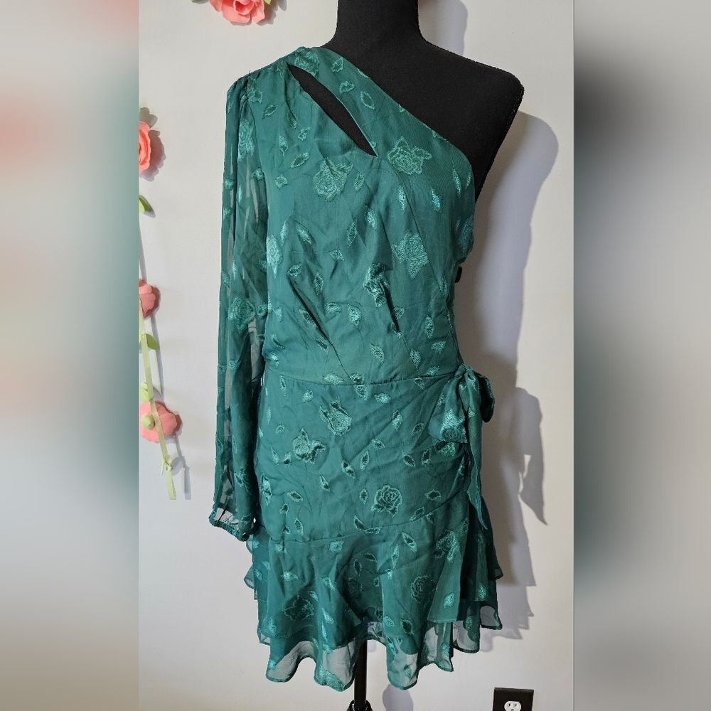 NWT City Studio Georgette Asymetrical Shoulder Dress Size 17